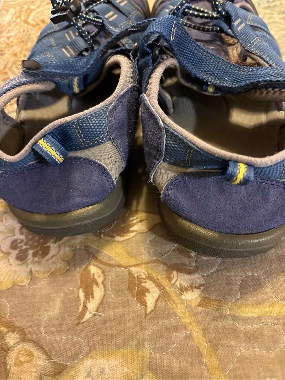 Keen Youth Navy Blue Closed-Toe Adventure Sandals size 5 or women’s size 6.5.